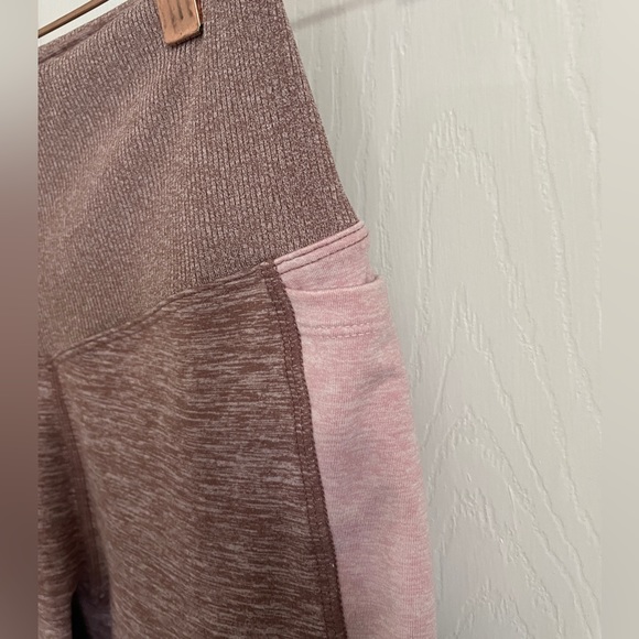 PINK Heathered Maroon & Pink High Waist Fleece Leggings - Picture 2 of 4
